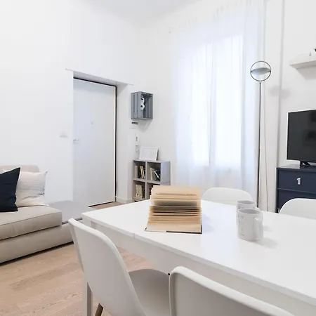 Italianway Easy - Garigliano 8 Milan
